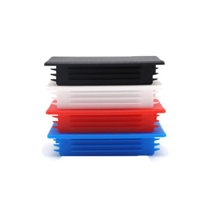 Tapones de plástico en forma de C para acero, cubierta de perfil industrial duradera para accesorios de refuerzo sísmico - Product Image 1