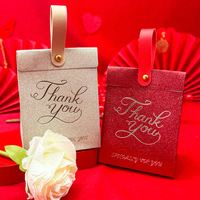 Boîtes de bonbons de mariage pliantes de luxe en gros, en carton recyclable, tendance, avec finition mate, gaufrage et impression offset