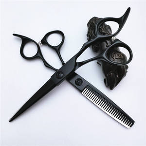 กรรไกรตัดผมอิโนเอะ คาซากิ ขนาด 6.0 นิ้ว กรรไกรซอยผม สแตนเลส สำหรับคนถนัดขวา ใช้ในงานเสริมสวย ใบมีดมาตรฐาน - Product Image 1