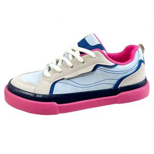 Chaussures de skate décontractées pour couple, tendance et originales, au design de niche et à l'élégance premium – Baskets athlétiques stylées et polyvalentes pour homme - Product Image 4