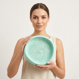 Plat élégant en résine écologique, fait main, durable, effet aqua, qualité alimentaire, motif personnalisé, passe au lave-vaisselle, pour restaurants et maisons - Product Image 1