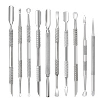 Pousse-cuticules double face en acier inoxydable de haute qualité avec surface inclinée pour l'élimination des cuticules et les soins des ongles - Durable et écologique