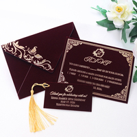 Maßgefertigte Luxuriöse Burgunderrote Samtkarte mit Goldfolienprägung und Quaste für Hochzeit, Geschäft, Gala-Einladung und Gastgeschenk