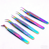 Pince à épiler transfrontalière haute précision à motif diamanté, recourbe-cils en forme de reine à 7 angles avec plumes dorées