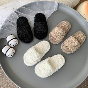 Nouvelles pantoufles en PVC pour enfants, pantoufles en peluche, pantoufles d'intérieur, pantoufles d'hiver, pantoufles pour enfants de haute qualité - Product Image 1