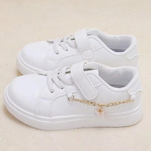 Scarpe sportive da ragazza 2024 primavera nuove scarpe <span class=keywords><strong>bianche</strong></span> piccole in pelle traspirante Top scarpe da ginnastica per studenti - Product Image 1
