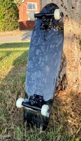 Planche de skateboard en fibre de carbone 3K personnalisée OEM - Rigide, résistante aux chocs, amélioration premium pour les passionnés de skateboard