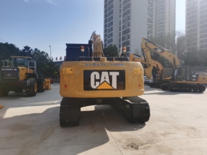 Pelle d'occasion japonaise originale Caterpillar CAT323D 32 tonnes pelle sur chenilles ensacheuse hydraulique pour construction à grande échelle - Product Image 6