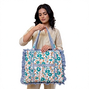 Grands sacs fourre-tout matelassés pour femmes, imprimés à la main avec des motifs floraux, sacs de voyage bohèmes pour la nuit, le week-end, la plage, sacs écologiques pour les courses, les courses au supermarché et les voyages - Product Image 1