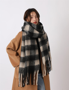 Sciarpa Invernale da Donna Oversize in Acrilico Spesso e Morbido, con Frange e Nappe, Stile <span class=keywords><strong>Plaid</strong></span>, Ideale per l'Autunno - Product Image 6