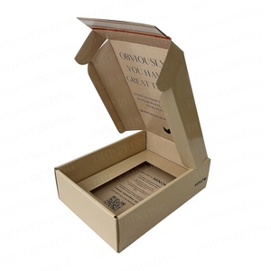 Caja impresa plegable de papel corrugado negro de alta calidad personalizada con inserto de lámina UV correo exprés regalo correo Cajas De Correo - Product Image 5