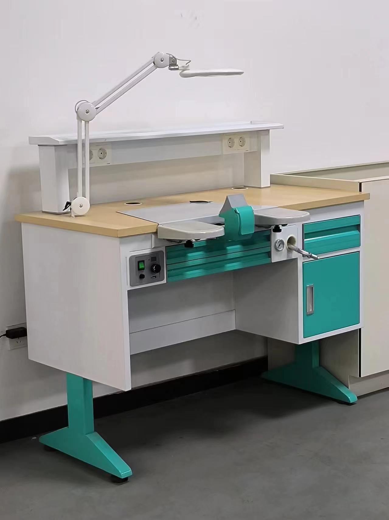 Lab Work Tables - Durable & Versatile Solutions for Science