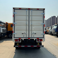 Camion léger Howo 4x2 180HP Euro2 5 10 tonnes LHD pour livraison de marchandises en caisse