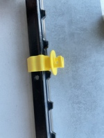 Aisladores de Plástico para Cercas Eléctricas/Accesorios para Cercas Eléctricas, Aislador Extendido de Plástico con Clip para Poste en T