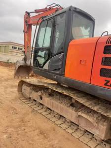 Excavadora Hitachi ZX200 original japonesa de segunda mano Hitachi ZX200 usada a la venta a bajo precio - Product Image 4