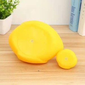 Pato de baño vinyle de plástico suave para bebés, juguetes de baño de pato de goma, diversión familiar - Product Image 4