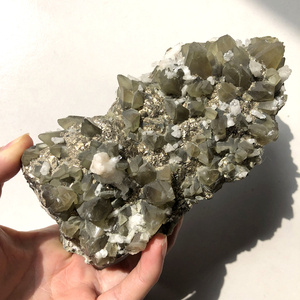 Raw Crystal Cluster Mineral Purple Fluorite Cluster Specimen for Home Decoration - Product Image 3