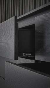 Dressing sur mesure de luxe moderne avec cloison en verre et éclairage LED pour appartement, villa, mobilier de maison - Product Image 5