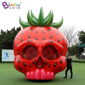 Neues Design Custom ized Giant Infla table Strawberry Skull Design Aufblasbares Obst Cartoon Modell für Party Display Dekoration