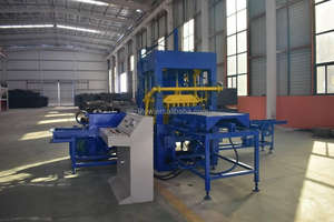 Macchina Idraulica Compatta <span class=keywords><strong>QT3</strong></span>-<span class=keywords><strong>20</strong></span> per la Produzione di Blocchi Cavi e Pavimentazioni - Product Image 4