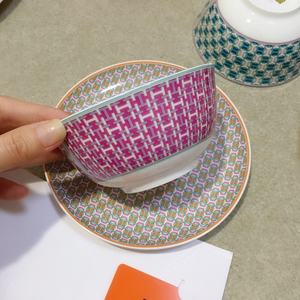 Service de table de luxe européen en porcelaine fine, assiette de présentation en porcelaine - Product Image 6