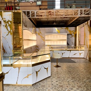 Vetrina Espositiva per Gioielli di Lusso Personalizzata con Logo, Mobile da Parete per Negozio di Gioielli, Design del Bancone Espositivo in Vetro - Product Image 2