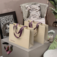 Sacs shopping en carton personnalisés de luxe pour cosmétiques, bijoux et vêtements, avec ruban et poignée, design de logo personnalisé, matériaux recyclés