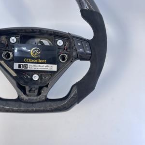 CCExcellent Volant en fibre de carbone personnalisé pour <span class=keywords><strong>Volvo</strong></span> S60 2005-2009 + avec Alcantara et Stripe - Product Image 6