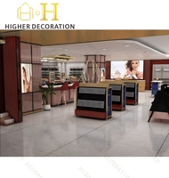 Solution de conception de boutique de parfums sur mesure, incluant des vitrines, des étagères et une planification de magasin de parfums de boutique.