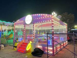 Manèges intérieurs/extérieurs pour parcs d'attractions, équipements de divertissement en métal et fibre de verre pour usage commercial dans les centres commerciaux - Product Image 2