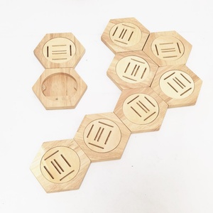 Versión Reforzada y Mejorada, Ecológica, Soporte de Pared de Madera para Medallas, Estante de Almacenamiento, Exhibición Combinada en Forma de Panal Hexagonal - Product Image 2