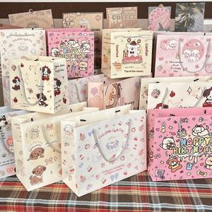 Collection de sacs cadeaux haut de gamme en carton rigide épais blanc, grande capacité, imprimé, simple, exquis, sac à main motif dessin animé - Product Image 2