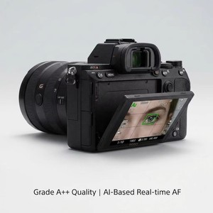 Venta al por Mayor de Cámara <span class=keywords><strong>Sony</strong></span> A7R4 <span class=keywords><strong>Alpha</strong></span> 7R <span class=keywords><strong>IV</strong></span> Usada con Lente Tamron 28-200mm f/2.8, Kit de 61MP, Equipo Digital Profesional para Fotografía de Viajes - Product Image 2