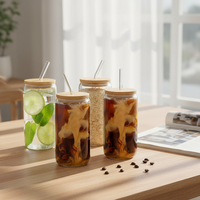 Vente en gros Xuda Mug en verre de 16 oz en forme de canette de cola avec couvercle en bambou et paille, compatible micro-ondes, portable pour boissons froides