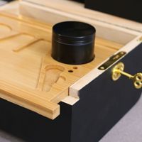 Kit Combo Personnalisé : Boîte de Rangement Classique en Bois pour Grinder et Tabac, avec Accessoires