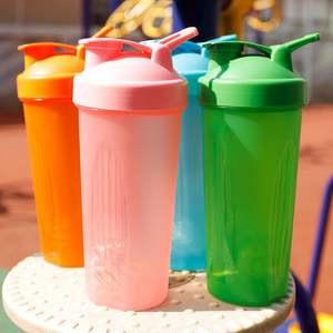 Bouteille de sport écologique sans BPA de 20/16 oz pour mélangeur, style classique, boucle supérieure, poudre de protéines, jus de fruits, mélange direct - Product Image 3