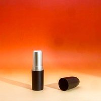 Tube de rouge à lèvres Black Bullet 3.8g, recyclable, facile à transporter
