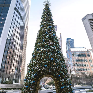 Sapins de Noël en PE de haute qualité, aspect réaliste, 90 cm, 120 cm, 150 cm, 180 cm, 210 cm, 240 cm - Product Image 6