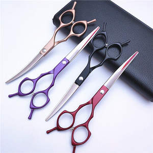 Tijeras de peluquería canina coloridas de 6.5 y 7 pulgadas con forma de arco curvo, de acero 440C, para cuidado estético. - Product Image 3