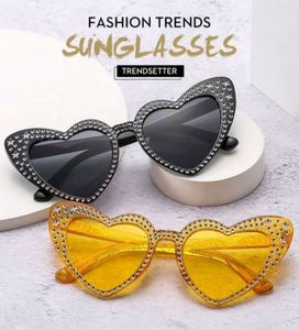 Gafas de Sol con Forma de Corazón para Mujer, con Pedrería, Lindas, para Novia, Fiesta, Boda, Ligeras, de Alta Calidad, Marca Personalizada - Product Image 2