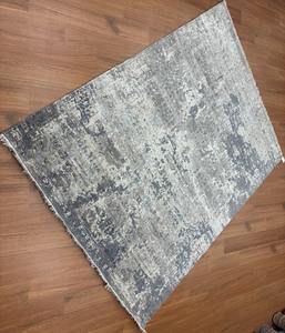 Tapis indien abstrait en soie de laine nouée à la main pour chambre à coucher salon tapis moderne de luxe 8x10 pieds - Product Image 4