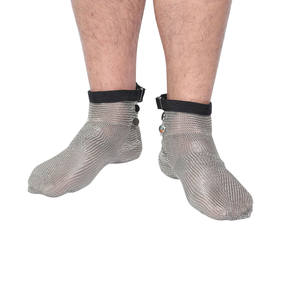 सुरक्षा और पोशाक के उपयोग के लिए स्टेनलेस स्टील चेनमेल रिंग जाल सुरक्षात्मक जूते - Product Image 1