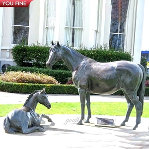 Sculpture de <span class=keywords><strong>cheval</strong></span> en bronze YOUFINE, taille réelle, statue de poulain et de jumente pour la décoration extérieure de ferme et de ranch - Product Image 2