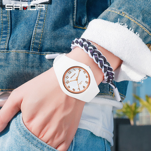 Vente chaude Étudiant Mode Montres Nouvelle <span class=keywords><strong>Montre</strong></span> Électronique Colorée Garçons Et Filles Montres À Quartz Pour Adolescente - Product Image 4