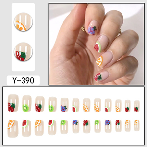 Temooi Venta al Por Mayor Uñas Postizas a Presión Cortas Estilo Ataúd con Estampado de Corazón y Purpurina Encantadoras con Pegamento para Uñas 24 Piezas de ABS - Product Image 5