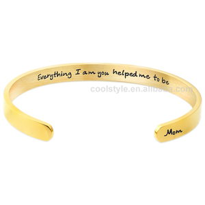 Brazalete de acero inoxidable de 6mm para mujer, niña, inspiración, regalo de amistad, "Mamá, todo lo que soy, me ayudaste a ser" grabado - Product Image 2