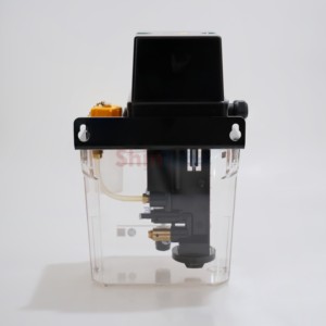 Bomba de Lubricación Automática LUBE AMZ-III 100V 1.8L 285040 para Máquinas Herramienta CNC - Product Image 5