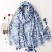 NOUVEAU Châle de protection solaire pour femme, style bohème ethnique, écharpe pare-soleil en soie de Bali bleue à franges feuille de bananier