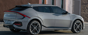 <span class=keywords><strong>Kia</strong></span> <span class=keywords><strong>EV6</strong></span> <span class=keywords><strong>GT</strong></span> <span class=keywords><strong>Line</strong></span> <span class=keywords><strong>2023</strong></span> Gris, Véhicule Électrique Pur Haute Performance, Recharge Rapide, SUV Premium avec Système de Conduite Intelligent - Product Image 3