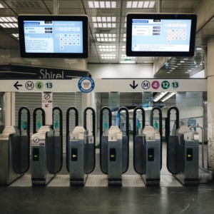 Pantalla de Información de Trenes para Estaciones de <span class=keywords><strong>Metro</strong></span>, Sistema PIDS LED de Alto Brillo, Visualización en Tiempo Real de la Llegada <span class=keywords><strong>del</strong></span> <span class=keywords><strong>Tren</strong></span> y Próxima Estación, Personalización OEM - Product Image 2